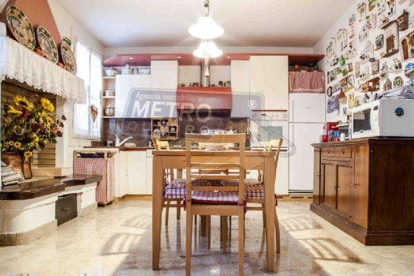 cucina abitabile - UNIFAM. AFFIANCATA BREGANZE (VI)  